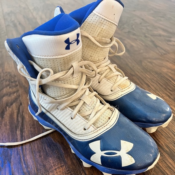 Under Armour Youth Cleats - Picture 1 of 2